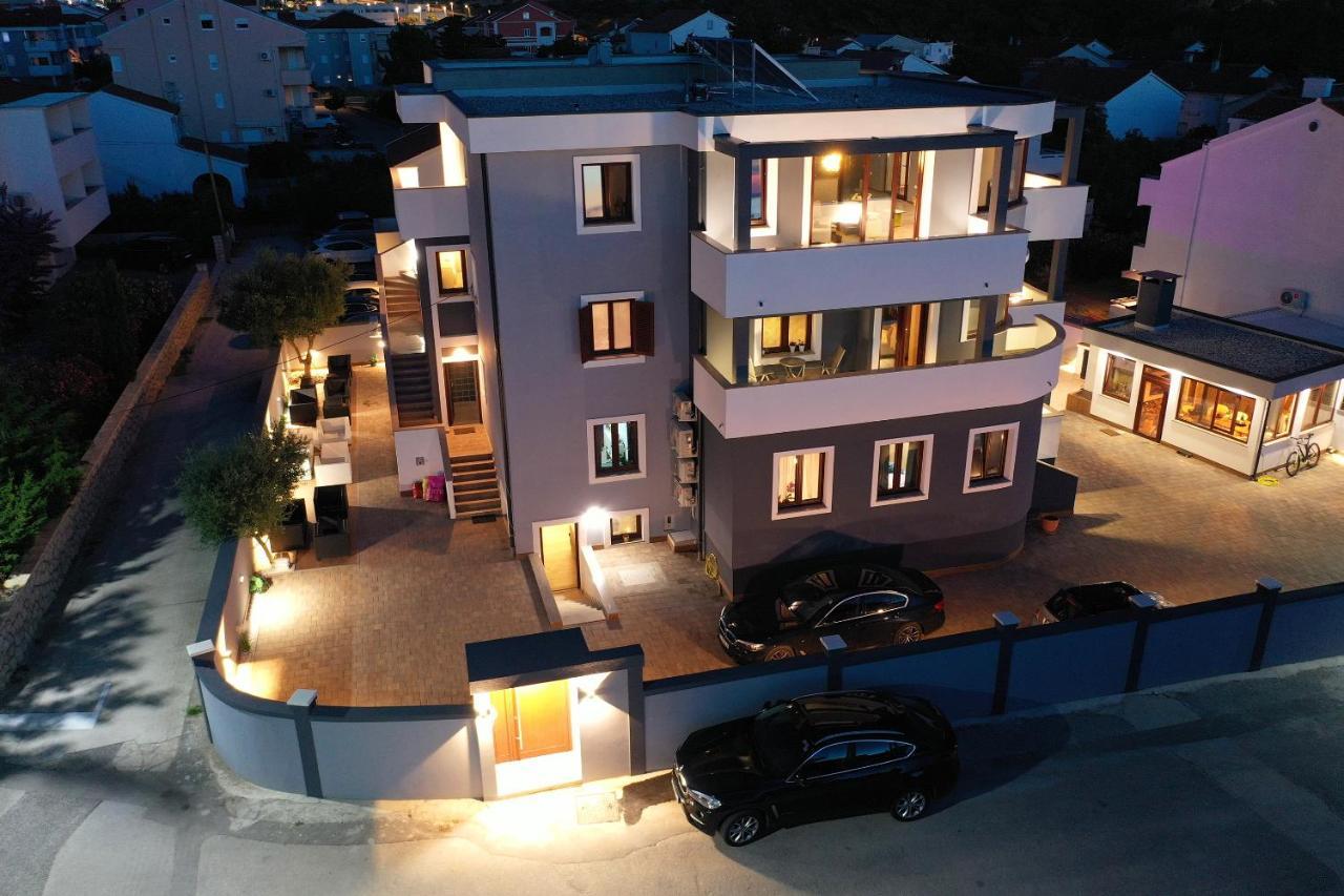 Villa Mariella Novalja Exterior photo